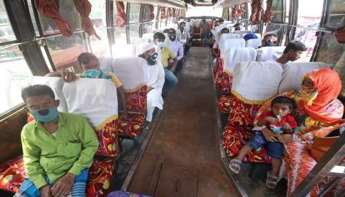অর্ধেক যাত্রী নিয়ে চলছে পরিবহন