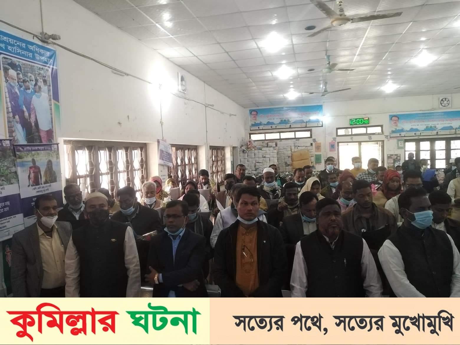 সাপাহারে নব-নির্বাচিত ইউপি সদস্যদের শপথ গ্রহণ