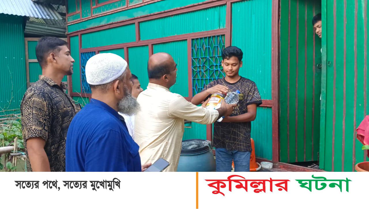 দেবীদ্বারে বন্যাদুর্গতদের পাশে দাঁড়ালেন ছাত্রদলের সাবেক কেন্দ্রীয় নেতা আউয়াল খান