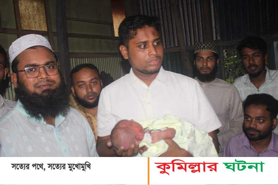 দেবিদ্বারে ১১ শহীদের বাড়িতে কেন্দ্রীয় সমন্বয়ক হাসনাত আবদুল্লাহ